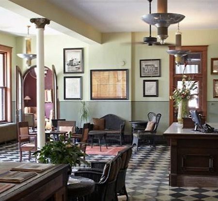 Hotel Frederick Boonville Interior foto